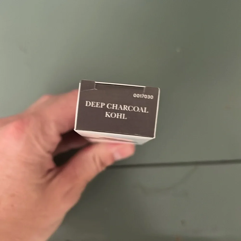 Laura Geller Kajal Longwear Eyeliner in deep charcoal kohl